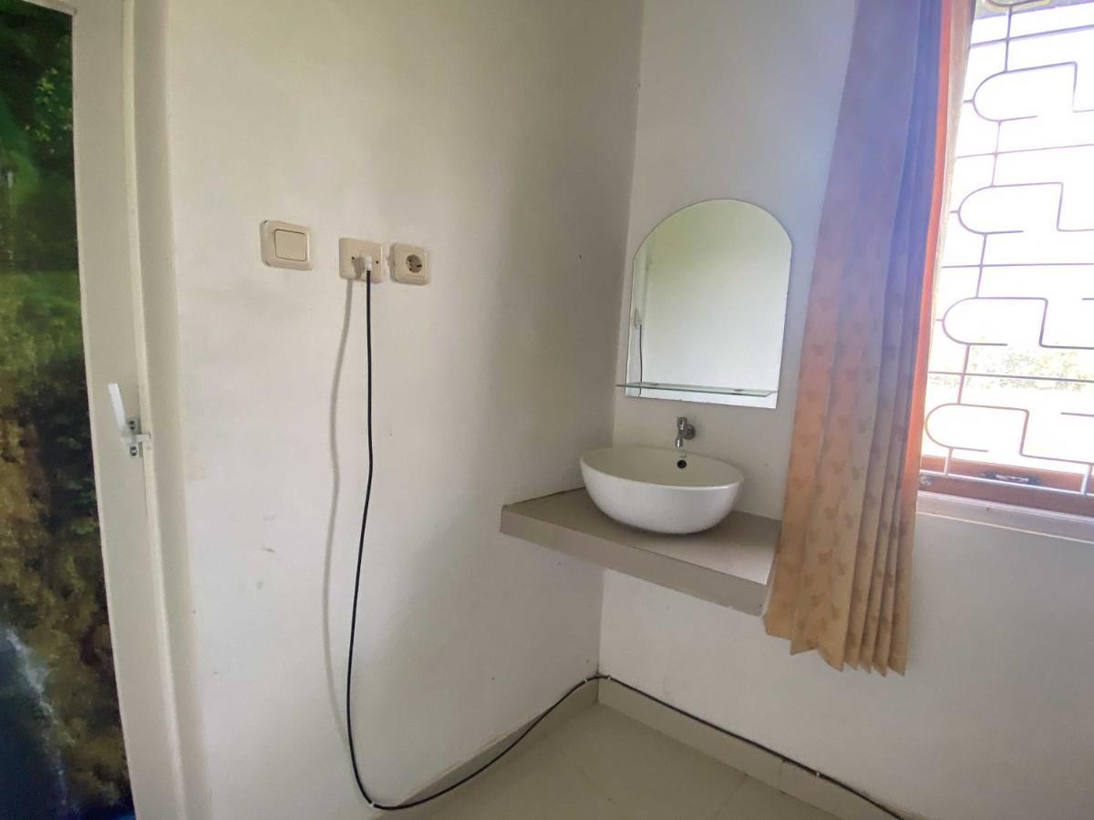 Ana Inn Ambarawa Mitra Reddoorz Semarang Exterior foto